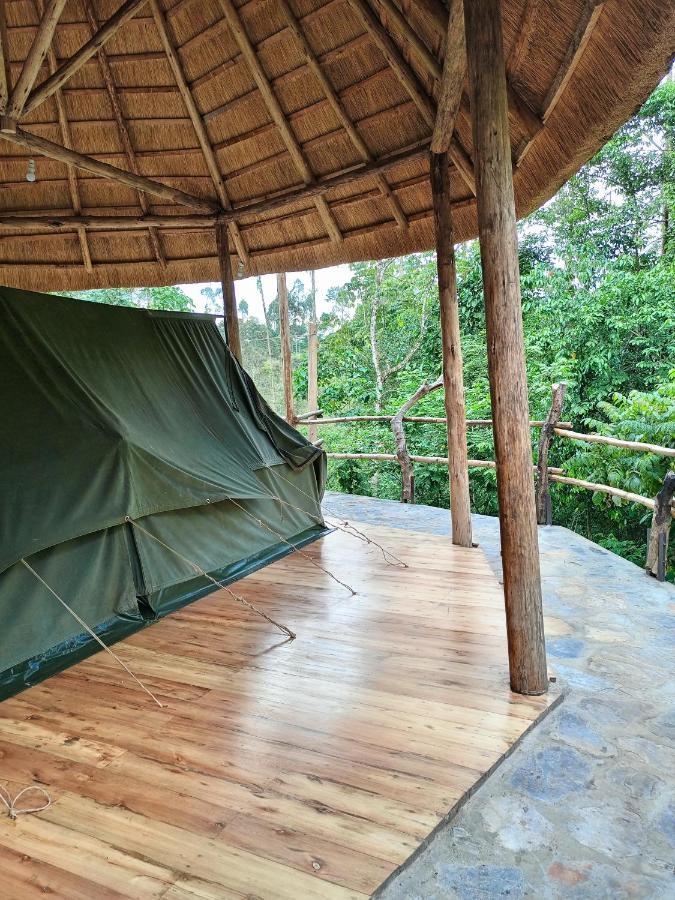 Chimpanzee Capital Safari Lodge Bigodi Exterior foto